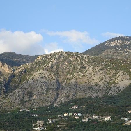 Villa Thelgi à Kalamata Extérieur photo