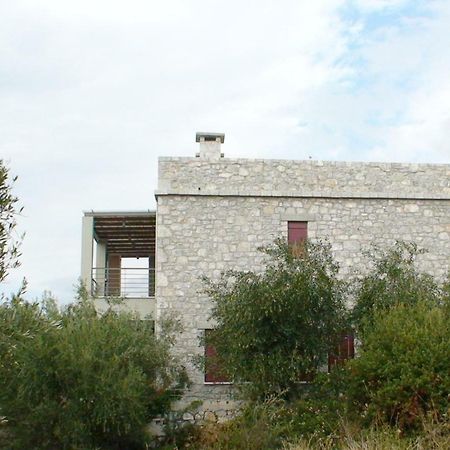 Villa Thelgi à Kalamata Extérieur photo